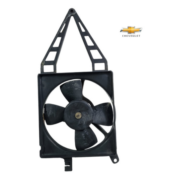 Defletor + Ventuinha Gm Corsa Wind Classic 94/03 Sem Ar Cond