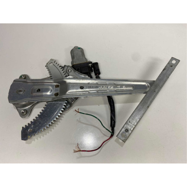 Máquina De Vidro Nissan March Traseira Esquerda Pn:82730