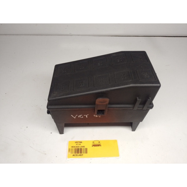 Capa Caixa Fusível Externa Gm Vectra 97/05 C/ Detalhe 