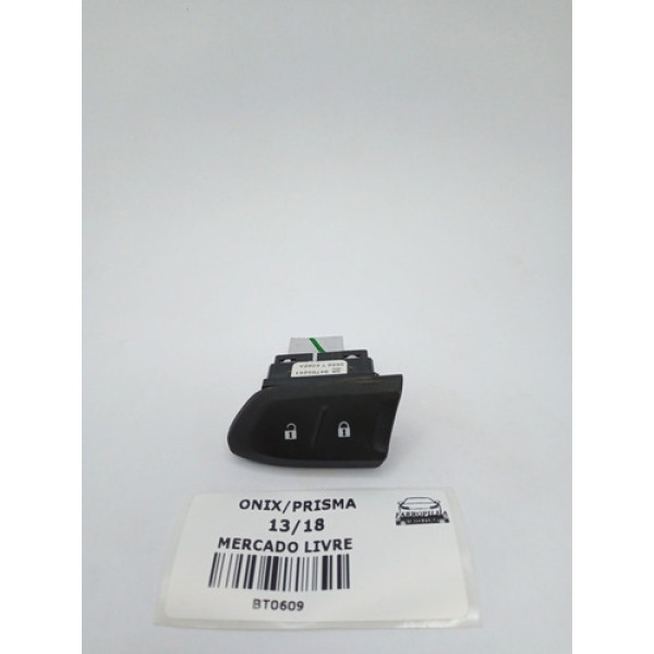 Botão Trava Porta Gm Onix/ Prisma 13/18 94760241