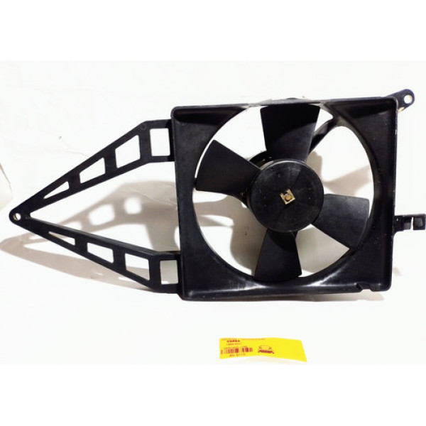 Defletor + Ventuinha Gm Corsa 1994/2001 S Ar 